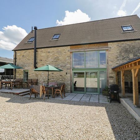The Old Barn Villa Witney Exterior foto